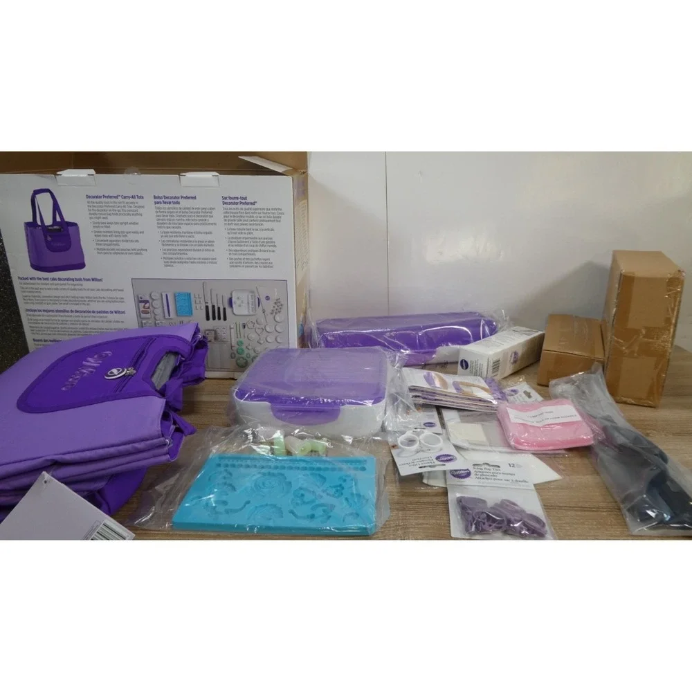 Wilton Ultimate Decorating Set Tool Kit 216 Pieces - Picture 5 of 5